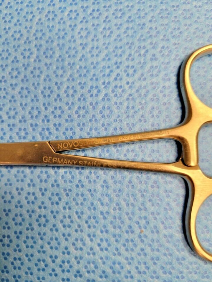 NOVO SURGICAL G2866-21 Backhaus Towel Clamp 4.5" — photo 2