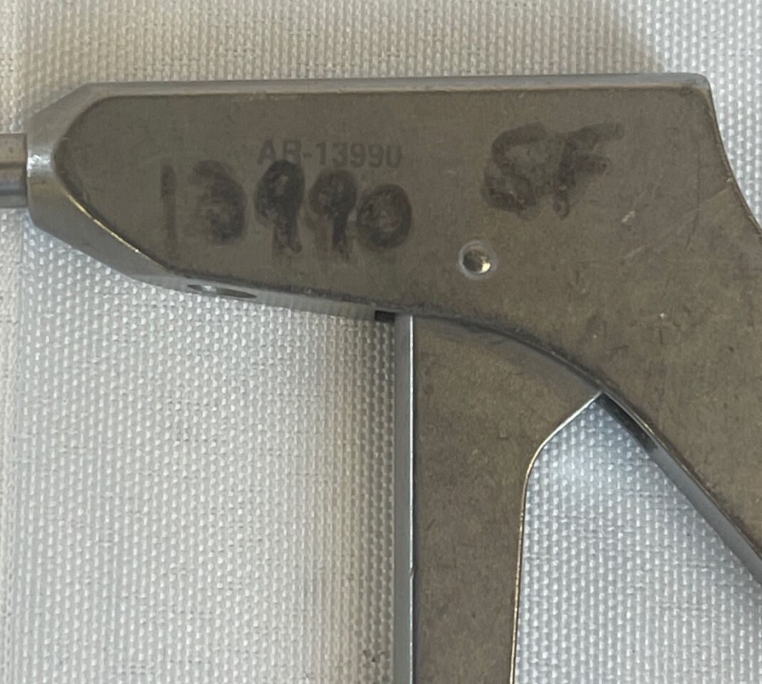 ARTHREX AR-13990 Scorpion Suture Passer — photo 2