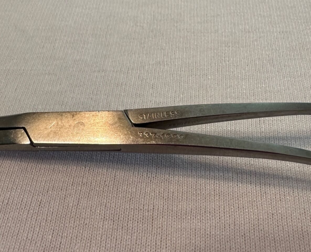 CODMAN 37-1300 Cooley-Derra Classic Anastomosis Clamp Small 6.5" Orthopedic — photo 5