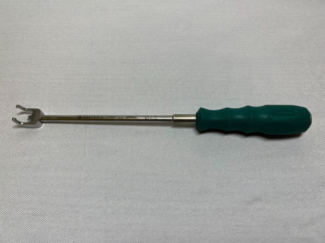 SYNTHES 4.0mm 03.615.016  Rocker Fork — photo 4