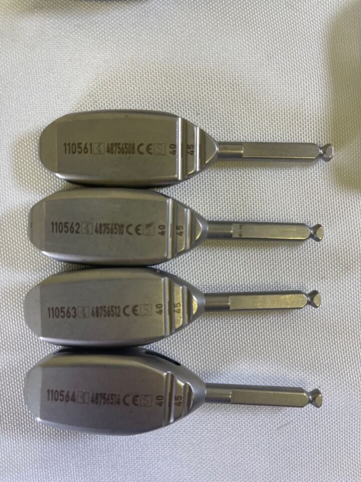 STRYKER Various AVS ARIA PEEK Spacer Trials Set w/ Tray — photo 4