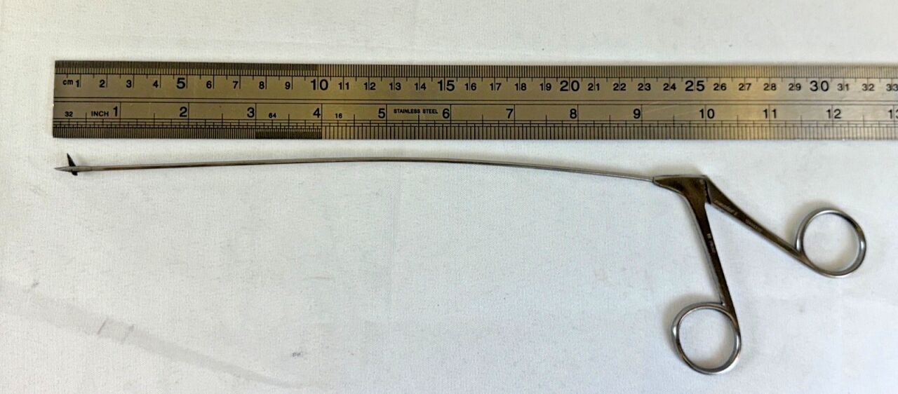 V. MUELLER BE2832 Jako Microlaryngeal Scissors Straight Sharp Tip 23cm — photo 6