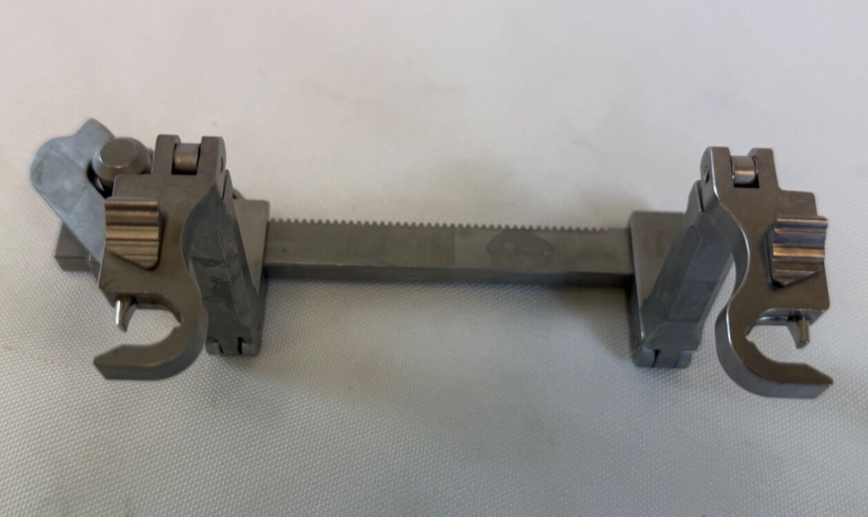 MEDFIX MF-0111 Transverse Hinged Side Loading Cervical Retractor Frame — photo 6