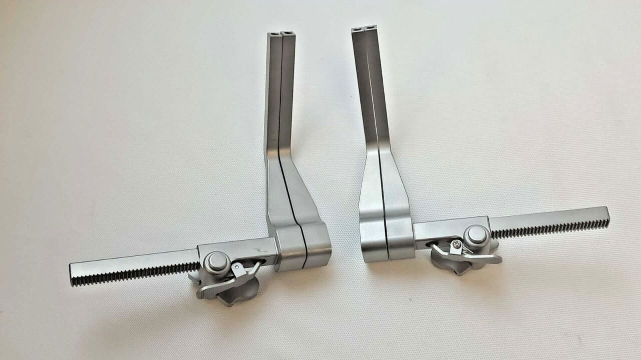 MEDTRONIC 875-080 & 875-081 L&R TrimLine Vertebral Body Distractors — photo 4