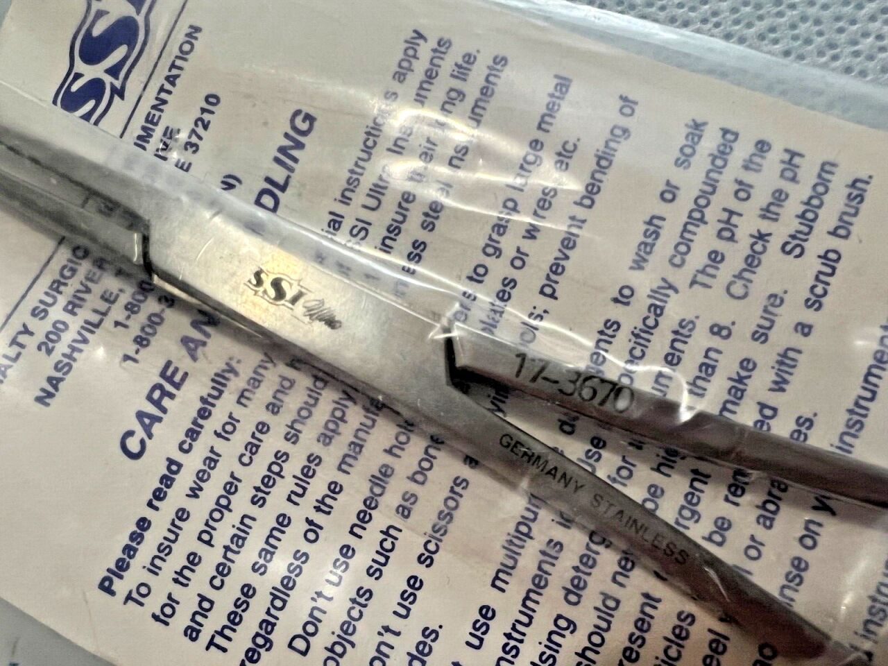 SSI ULTRA 17-3670 Collins Tissue Forcep 20mm Jaw 9" Length — photo 2