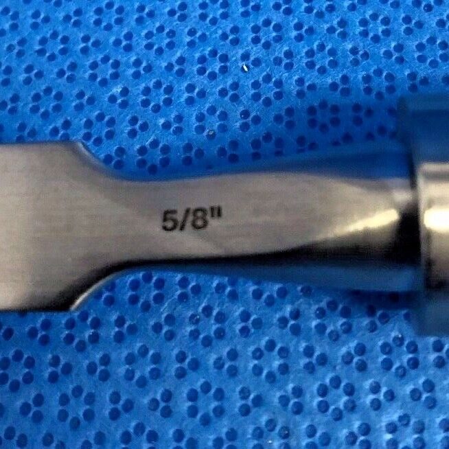 V. MUELLER 5/8in Cobb Osteotome Length 11in, Curved, Blade — photo 3