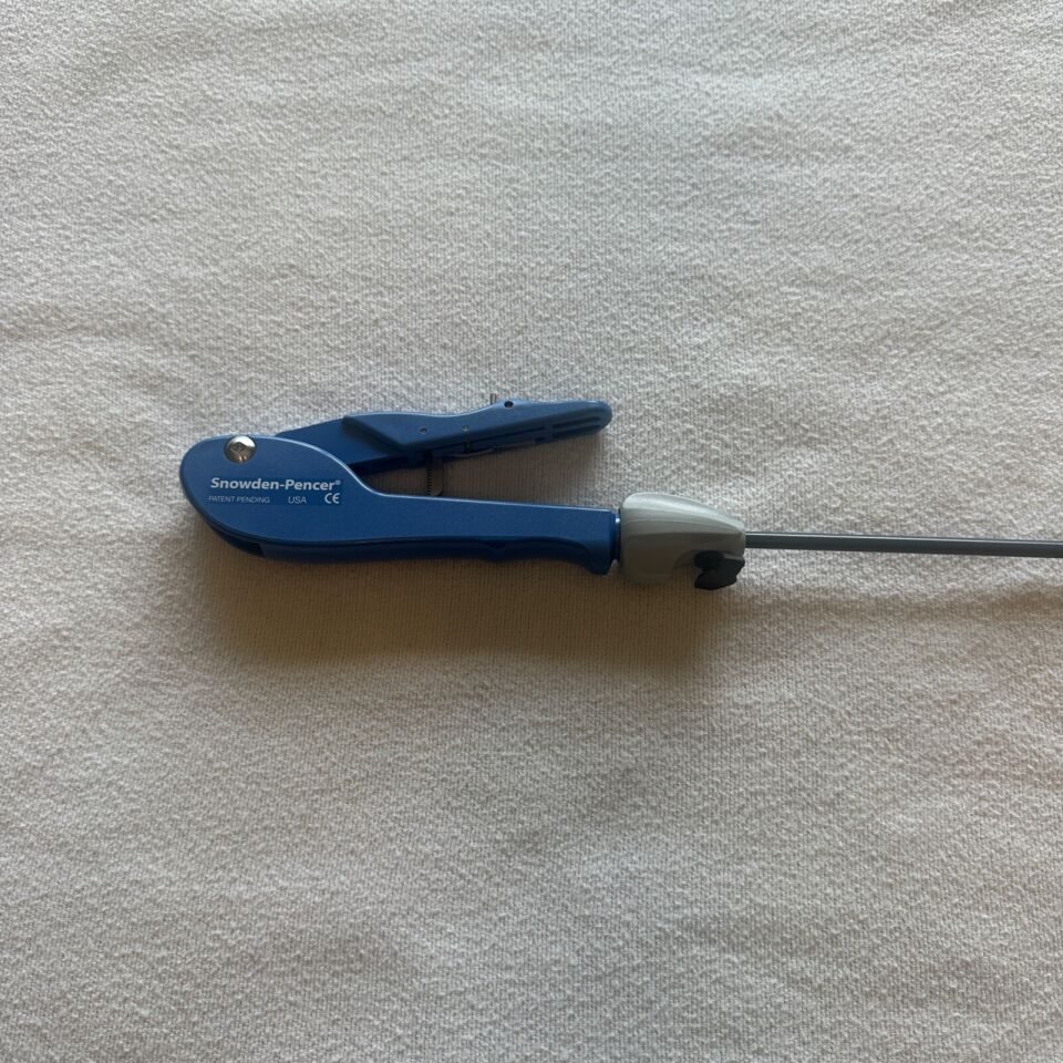 SNOWDEN-PENCER 90-7878 Laparoscopic 5mm Fenestrated Grasping Forceps — photo 3