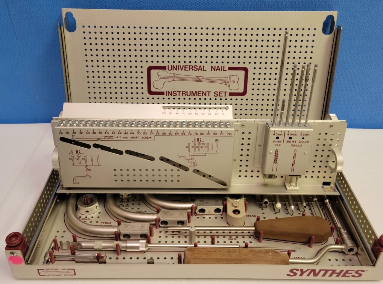 SYNTHES Various Universal Nail Instrument Set — photo 7