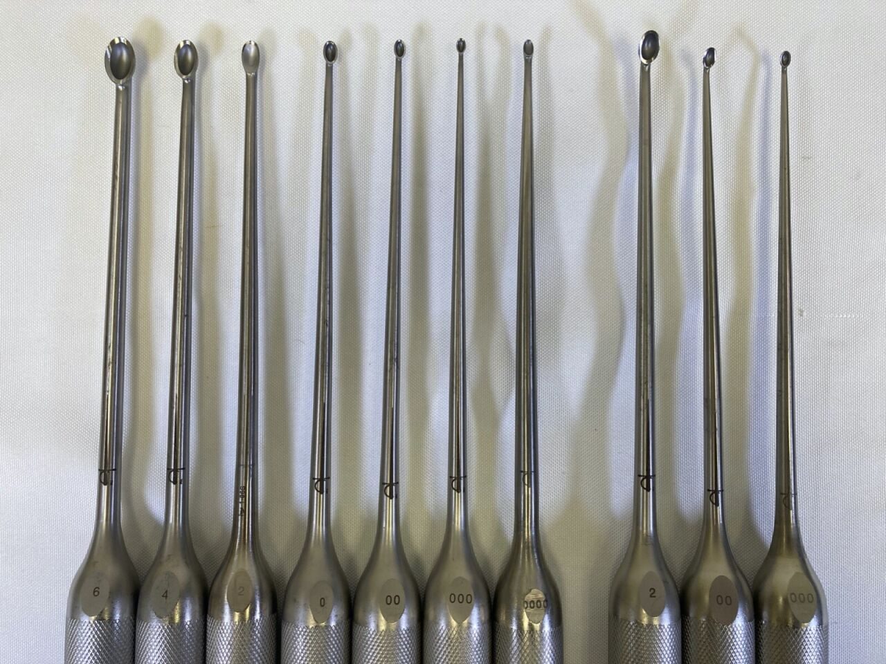 LENOX MACLAREN Wallie Heinig of 10 13.5" Straight & Forward Angled Curette Set — photo 9