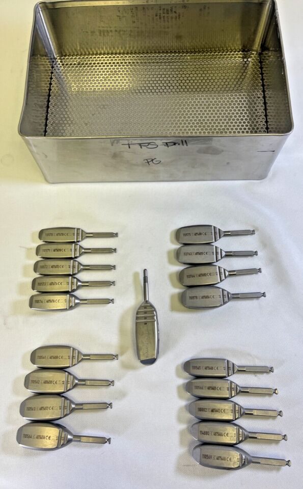 STRYKER Various AVS ARIA PEEK Spacer Trials Set w/ Tray