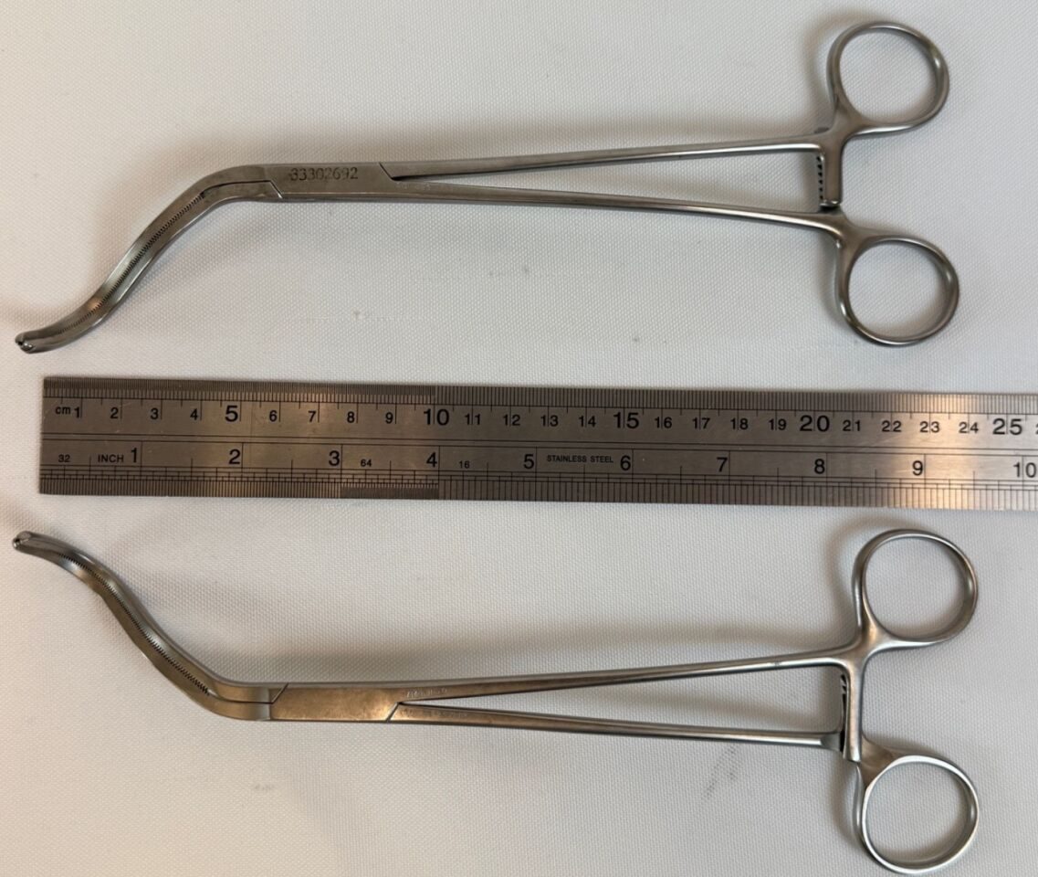 V. MUELLER GU8865 GU8866 Pair Poutasse Renal Artery Forceps L&R — photo 7