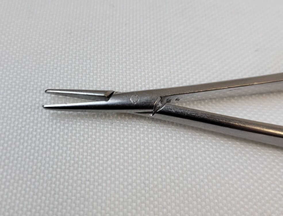 KARL STORZ M-7400 Castroviejo Needle Holder 16mm Straight Jaws Serrated Handle — photo 2