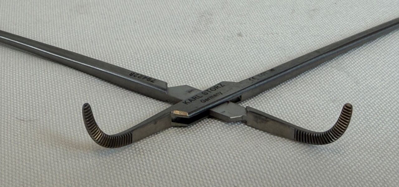 KARL STORZ 794228 Adson Artery Forcep Curved 90deg 18cm — photo 6