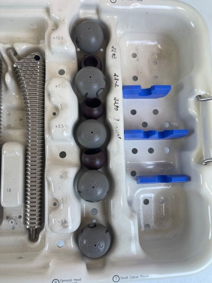 ZIMMER 7897-91-10 Versys System Rasp Tray w/ Extra — photo 6
