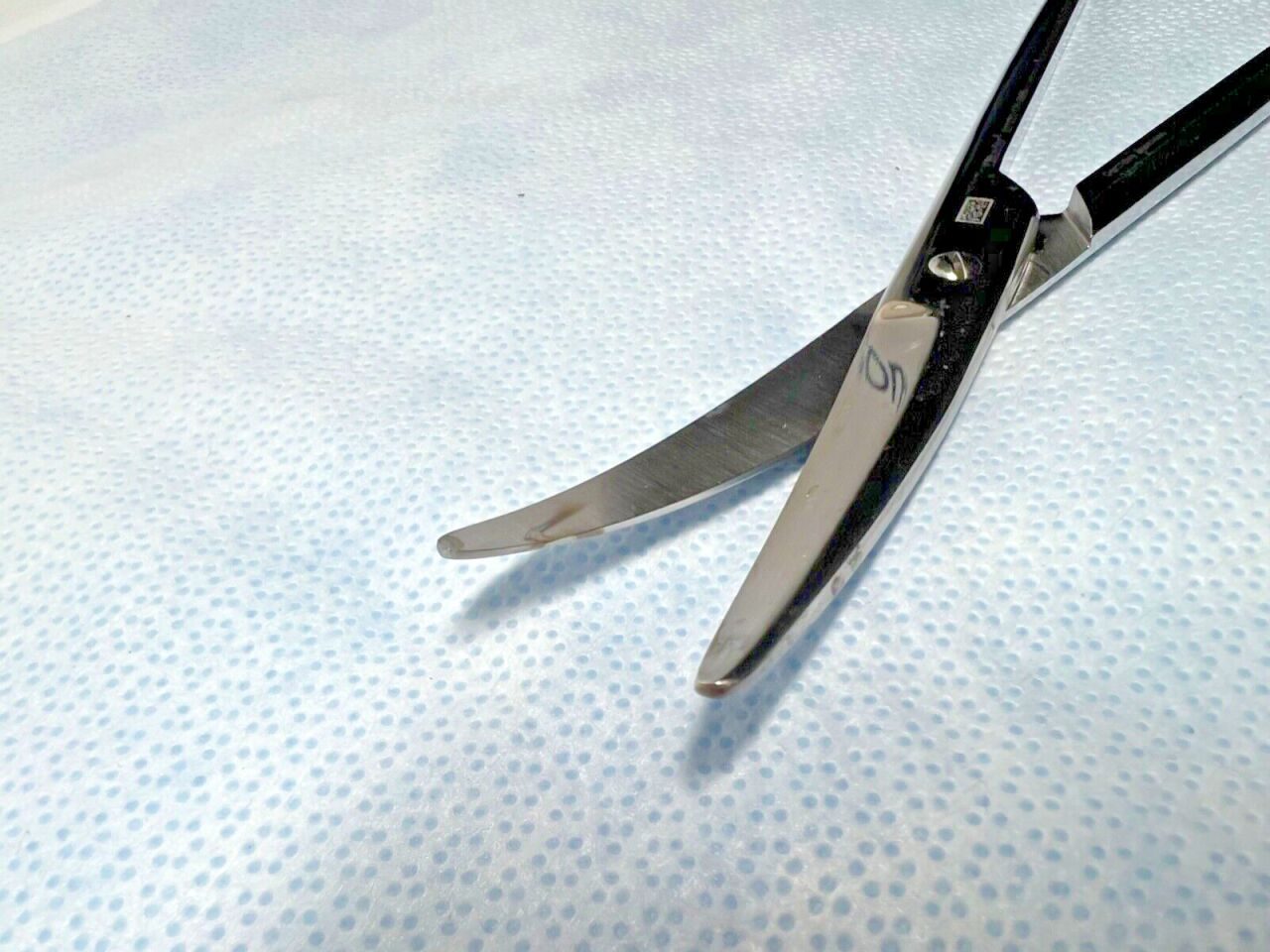V. MUELLER CH2095 Mayo-Harrington Dissecting Scissors — photo 2