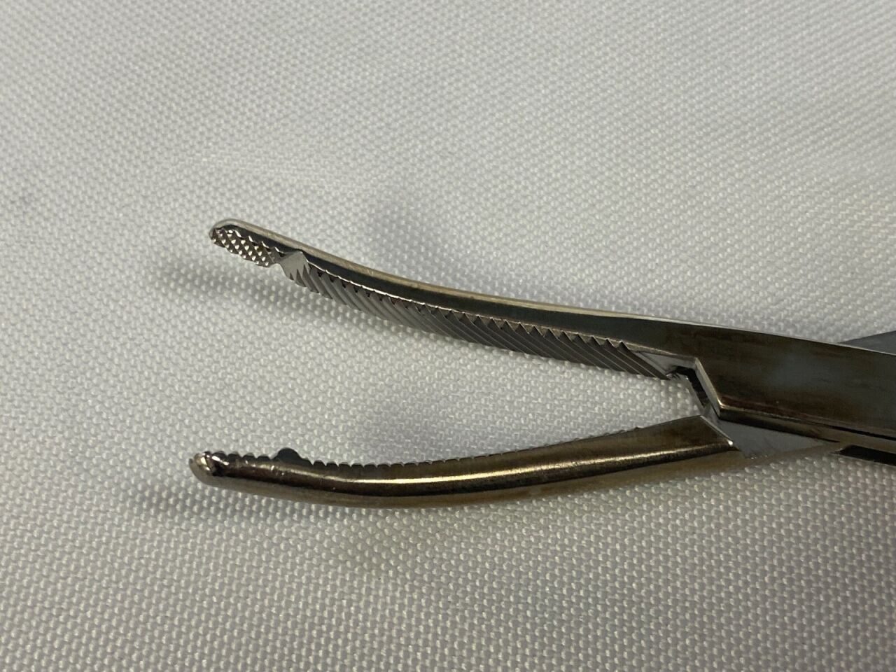 V. MUELLER GL3100 Heany Hysterectomy Clamp — photo 4