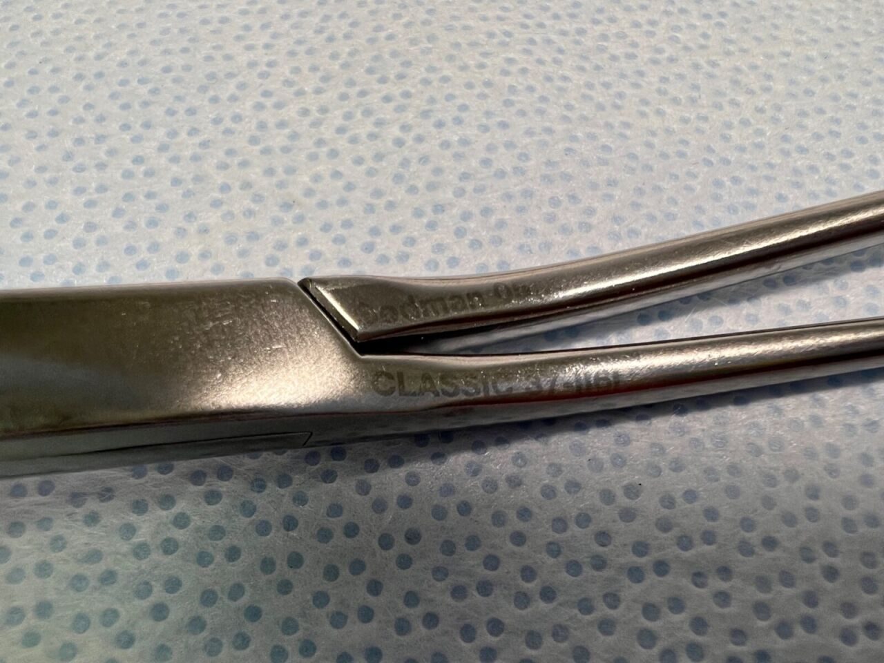 CODMAN 37-1161 Lot of 4 DeBakey Clamps — photo 3