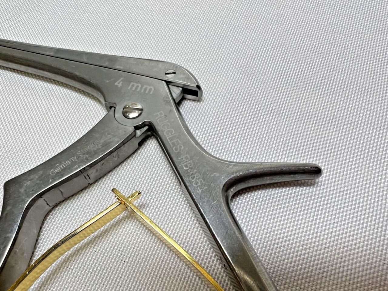 RUGGLES RB4854 Stealth Micro Kerrison Rongeur 4mm X 40deg UpBite 8" Neuro — photo 2