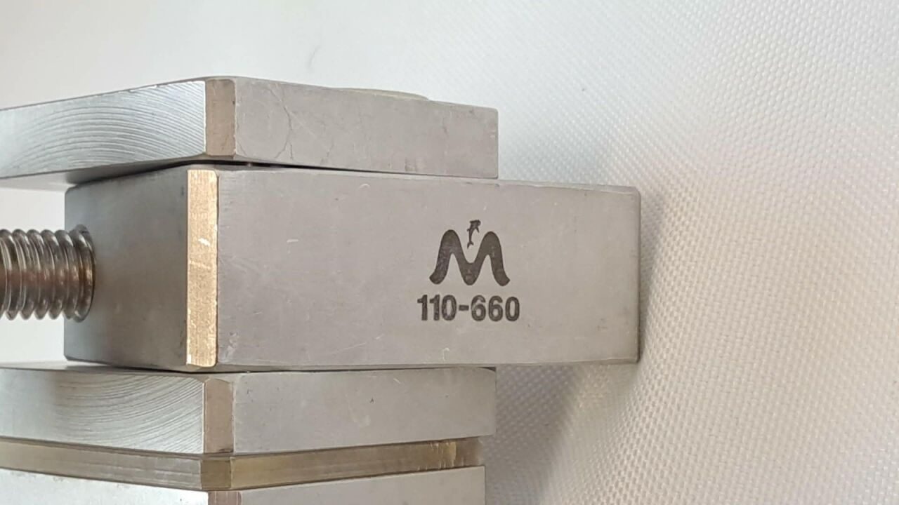 MARINA MEDICAL 110-650 & 110-660 Martin's Arm Retractor System 11660 Table Clamp   110-650 Pole — photo 3