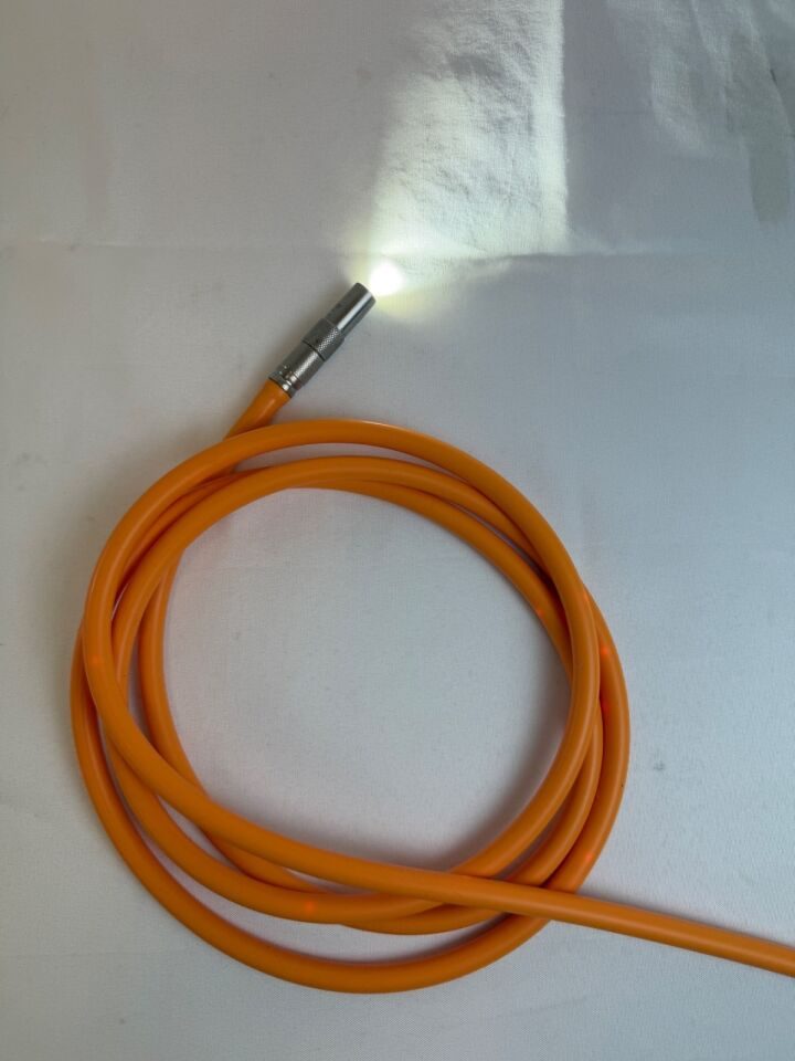 SMITH & NEPHEW 72204924 5mm x 10' Autoclavable Fiber Optic Light Cable
