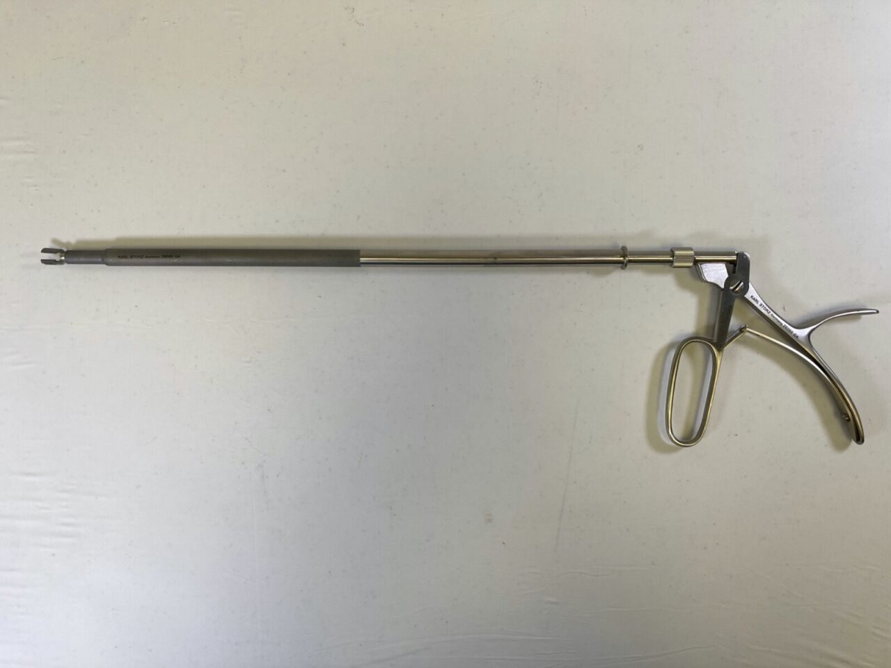 KARL STORZ 26060GA 10mm x 33cm Medium Endoscopic Clip Applier Forcep — photo 1