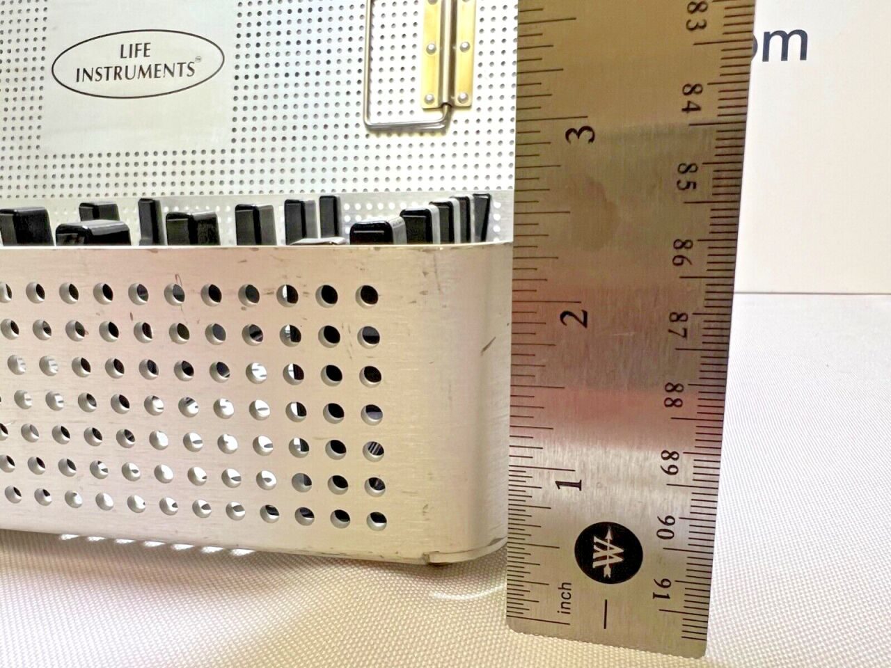 LIFE INSTRUMENTS  5 Slot Lumbar Elevator Curette Sterilization Case — photo 6