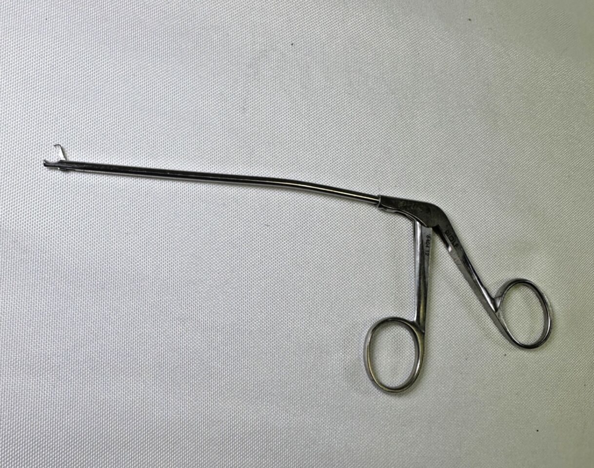 R. WOLF 8404.12 Arthroscopic Hook Scissors 3.4mm Straight 130mm — photo 1