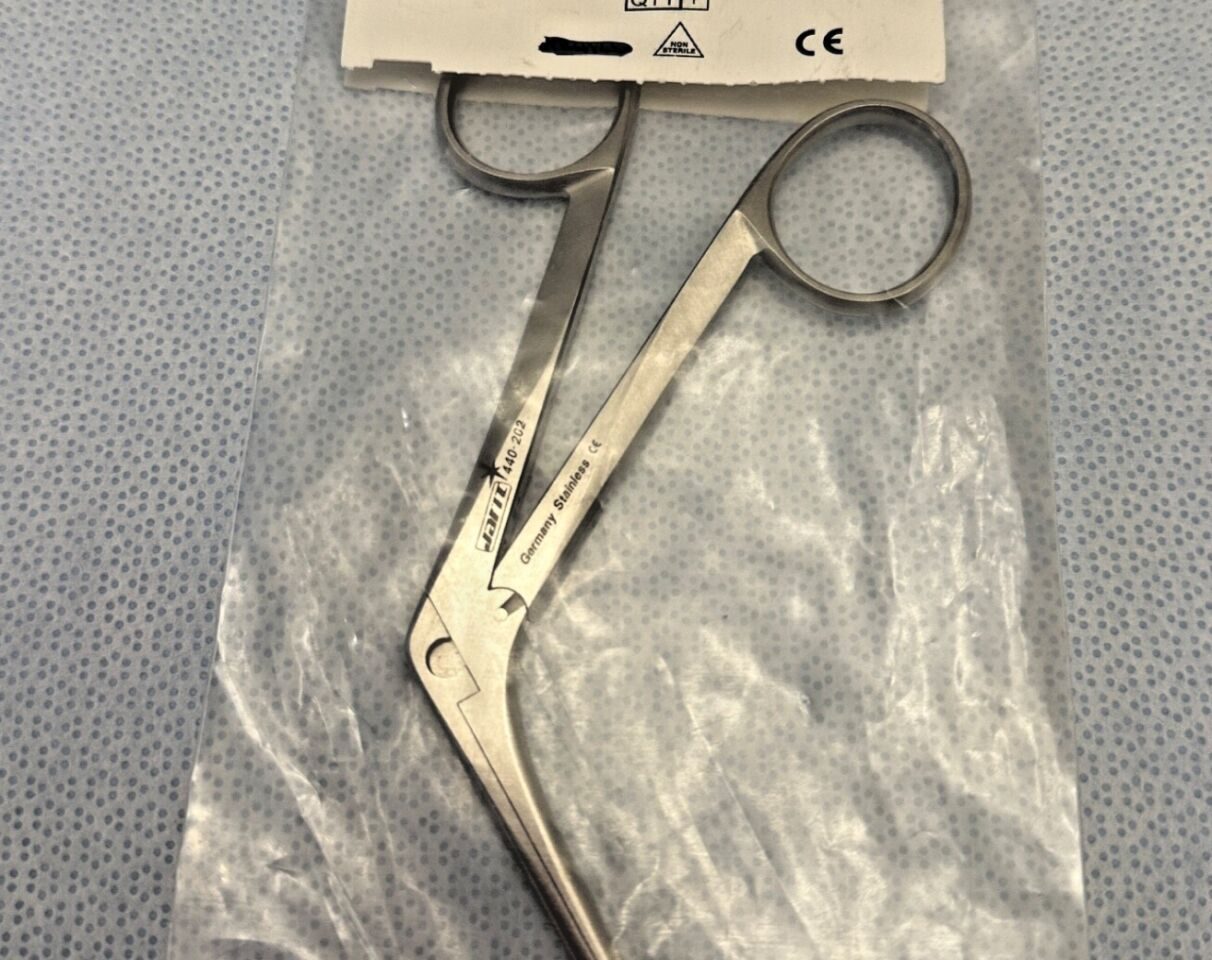 JARIT 440-202 Nasal Alligator Scissor Tapered Blade Right WL 4-1/2" — photo 3