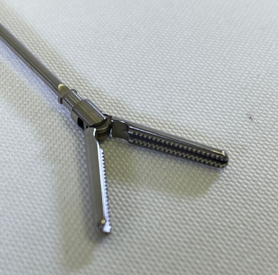 KARL STORZ 33310DYD ClickLine Laparoscopic 5mm x 36cm DeBakey Grasper Insert — photo 6