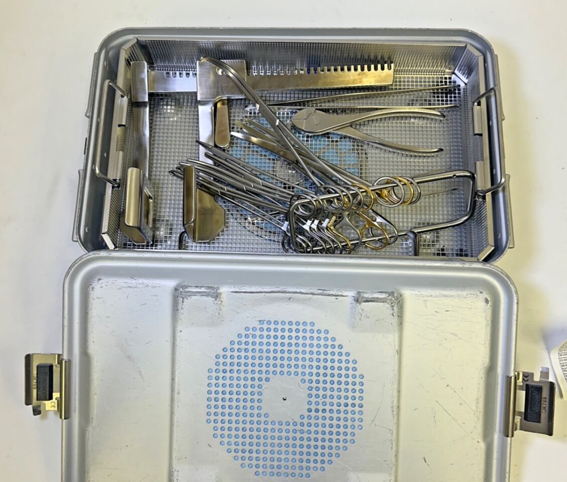 VARIOUS  14 Piece Codman Jarit CVT Open Chest Instrument Set w/ Sterlization Case — photo 12