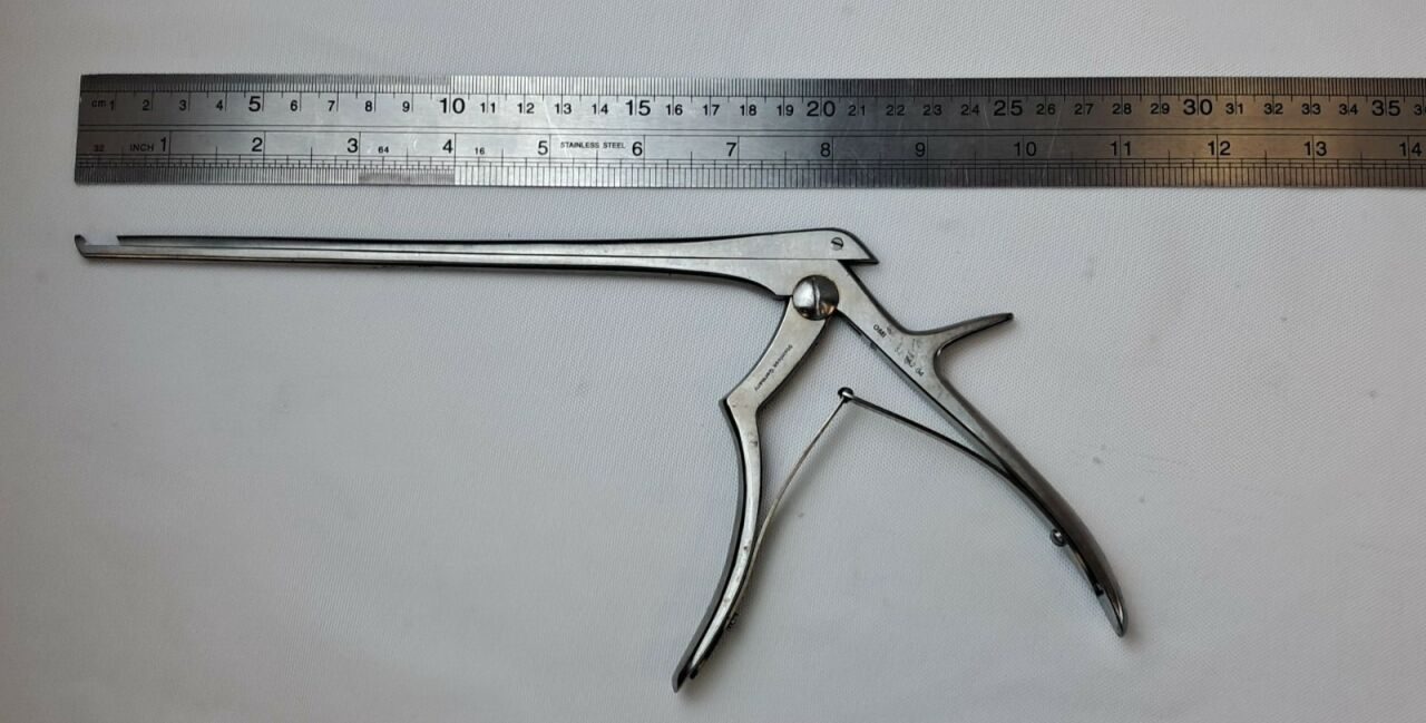OMI 52-142-04B Black Surgical Kerrison Rongeur 4mm 8 inch — photo 4