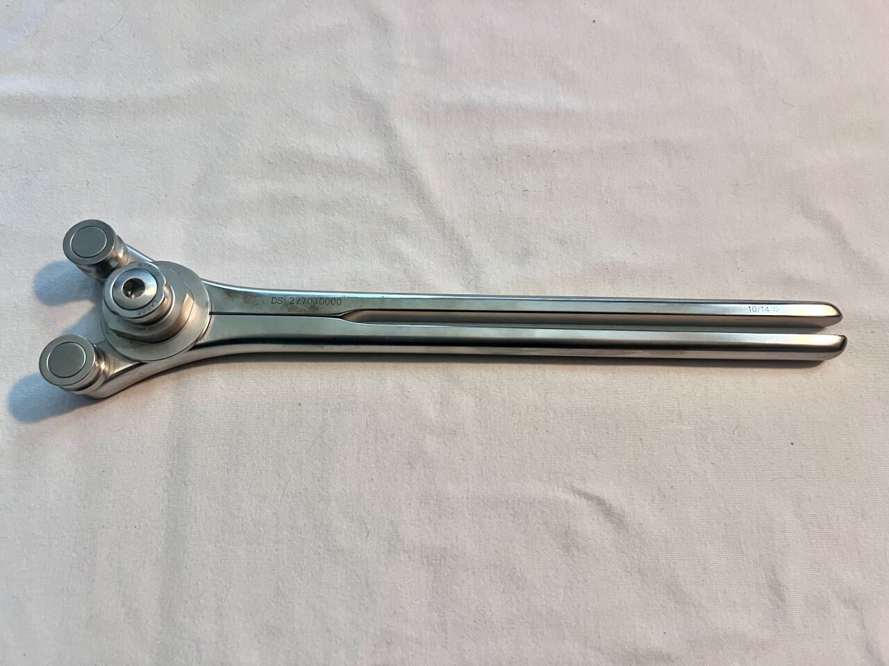 SYNTHES 2770-30-000 VIPER PRIMETM French Rod Bender — photo 1