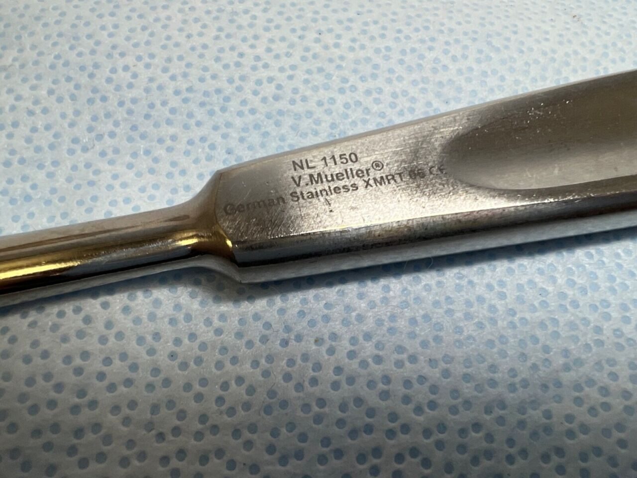 V. MUELLER NL1150 Campbell Periosteal Elevator 16mm Wide Curved Blade — photo 3