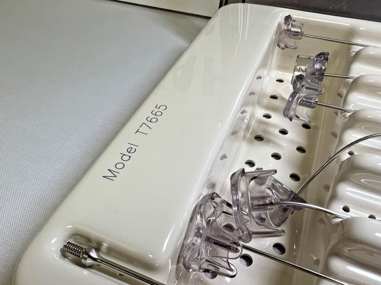 MEDTRONIC Mosaic Ultra / Hancock II Ultra Aortic Sizers System w/ Aortic Valve — photo 4