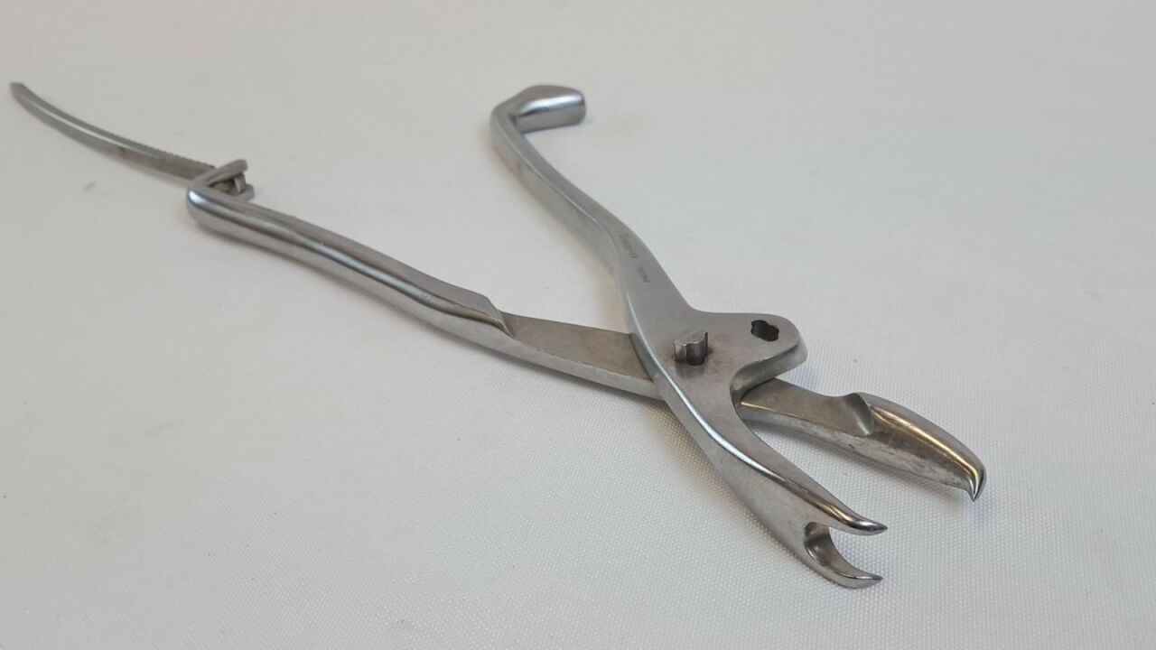 ZIMMER 5028-01 Bishop Bone Holding Forceps — photo 2