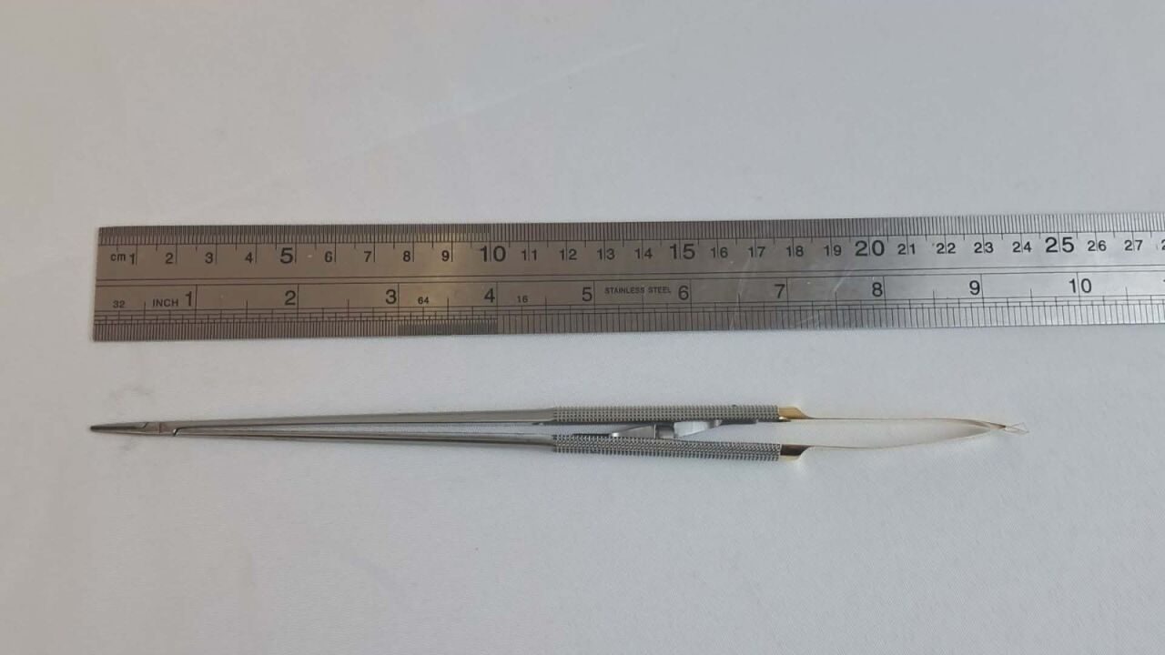 V. MUELLER VM61-2502 Castroviejo Needle Holder 5.5" Straight TC Jaws Locking — photo 5