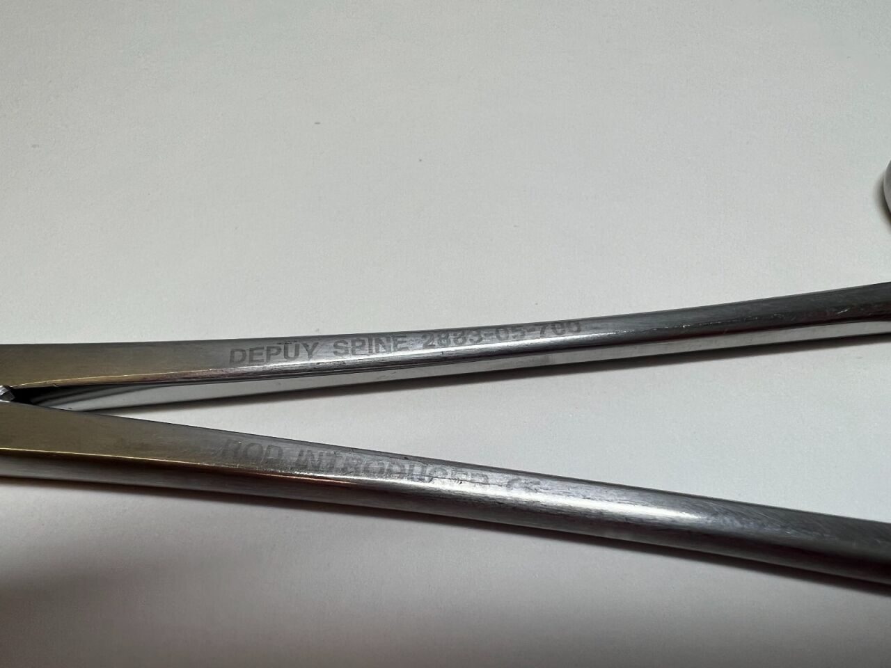 SYNTHES 2883-05-700 Spinal Rod Introducer — photo 3