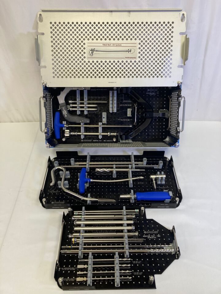 SYNTHES 01.116.040 & 01.116.047 Ti Cannulated Tibial Nail-EX Opening & Insertion Instrument Sets — photo 1