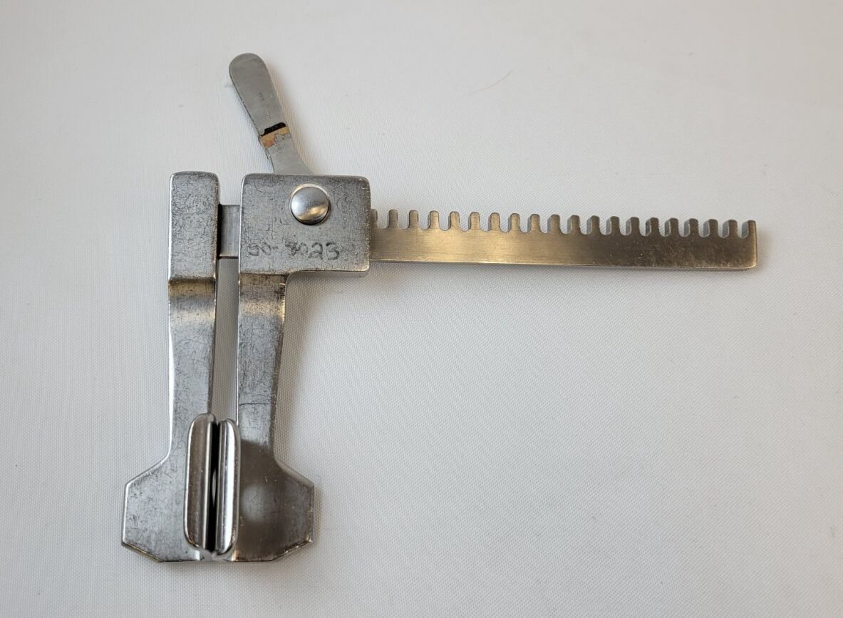 CODMAN Medium Finochietto Rib Spreader — photo 2