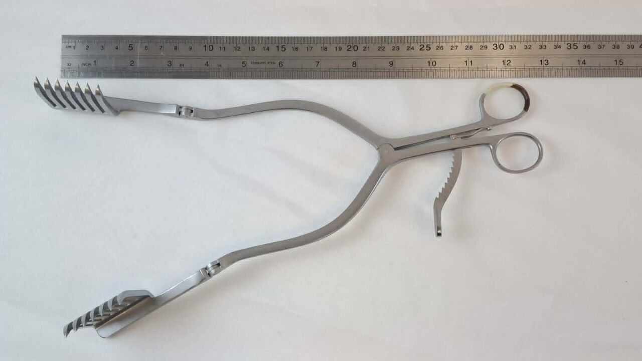 AESCULAP BV276R Beckmann Retractor Sharp 12 3/4" — photo 5