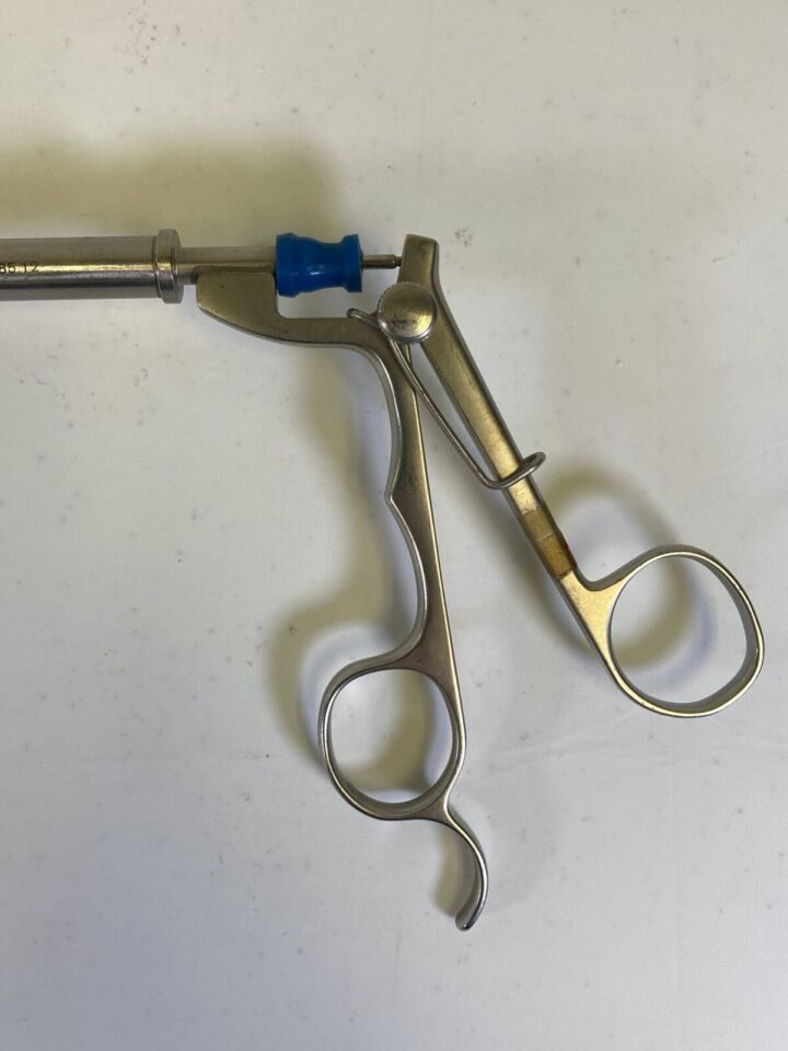 R. WOLF 8385.12 Laparoscopic Spoon Grasping Forceps 10mm x 35cm — photo 3