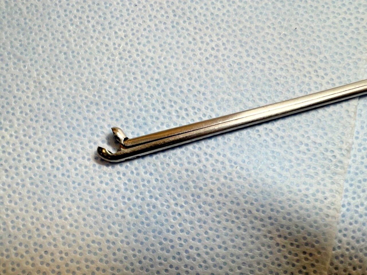 PILLING Bariatric 4mm Up Curved Cups x 22" Length Biopsy Cup Forceps — photo 2