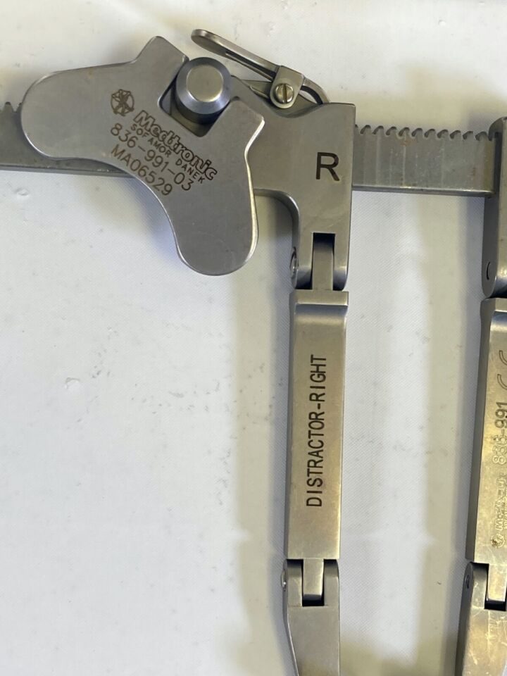 MEDTRONIC 3D Large Cutter & Left and Right Distractors Set TSRH 3D Cutter & Distractors Set w/ Case — photo 7