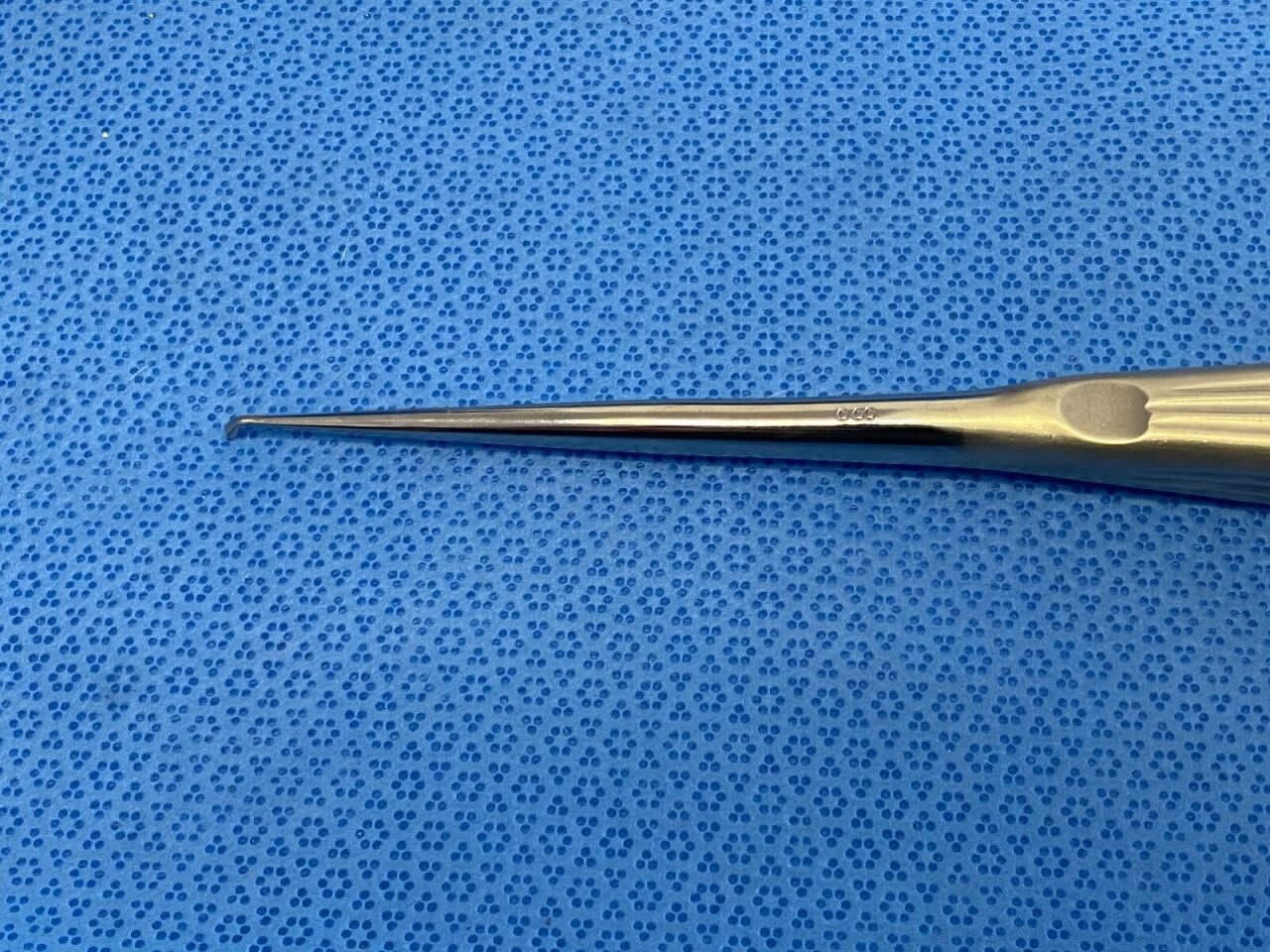 Spinal Fusion Curette Reverse Angle 8" Cup Size #000 — photo 3