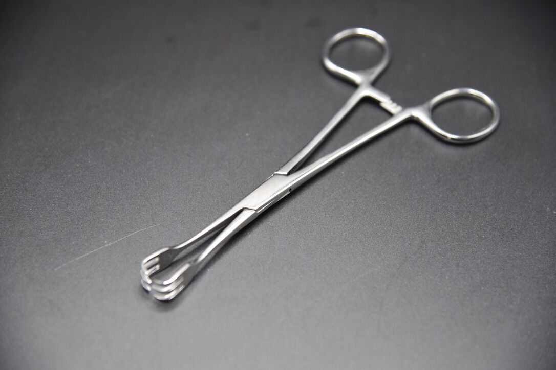 JARIT 150-160 Lahey Traction Forceps, 6.25"
