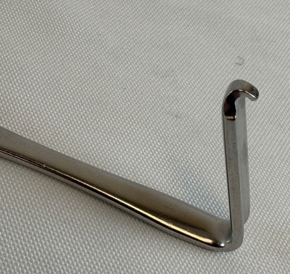 W. LORENZ 01-0150 Hargis Piriform Rim Retractor Convex Blade Maxillofacial — photo 3