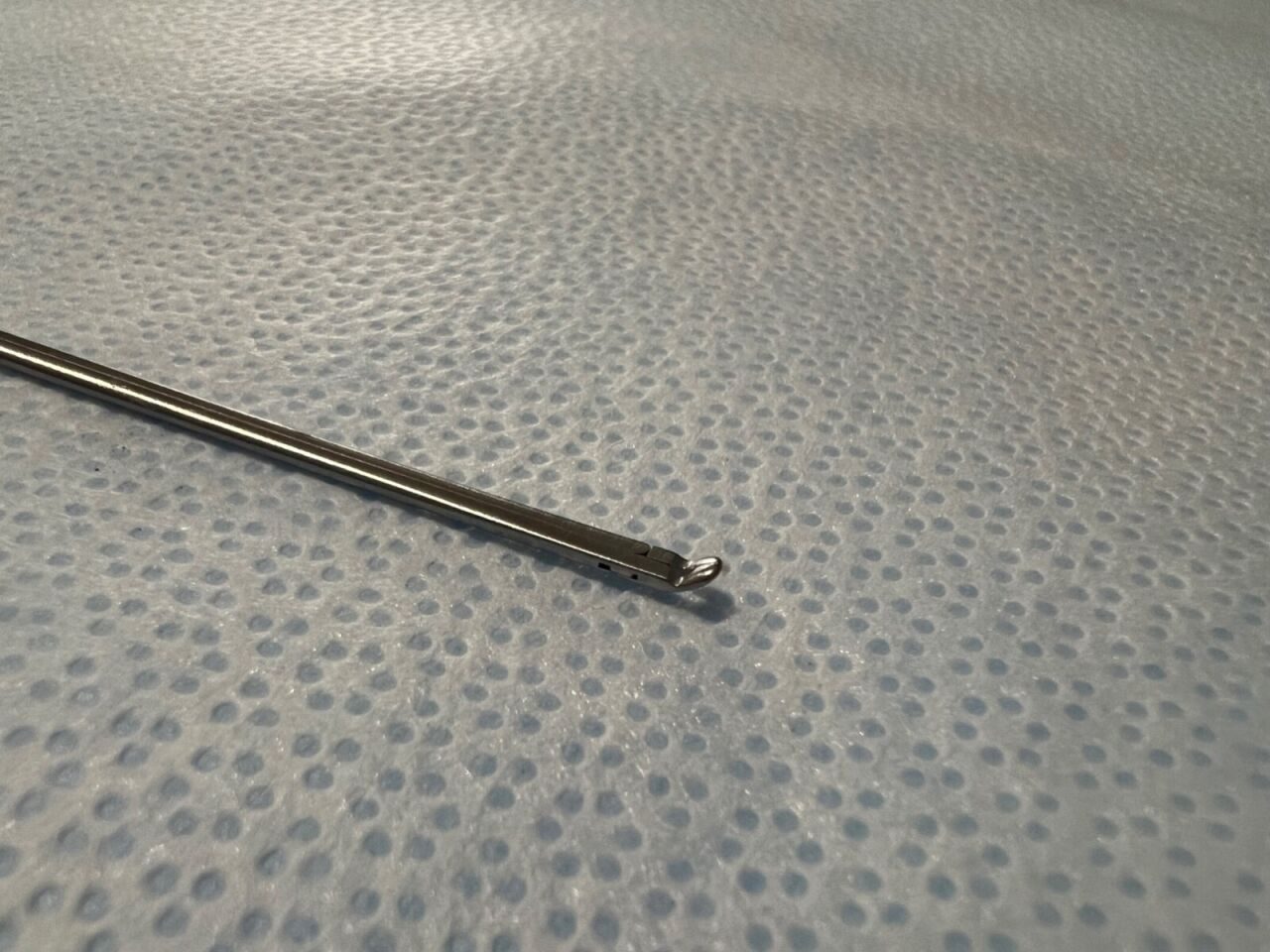 STORZ 227251 Cupped Ear Forceps Curved Right 45deg X 10cm — photo 4