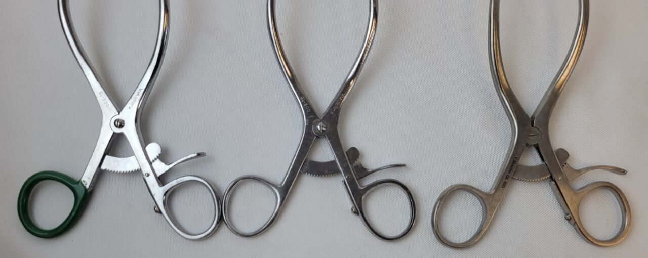 V. MUELLER GL500 Set of 3 Gelpi Perineal Self Retaining Retractor 7-1/4" — photo 2
