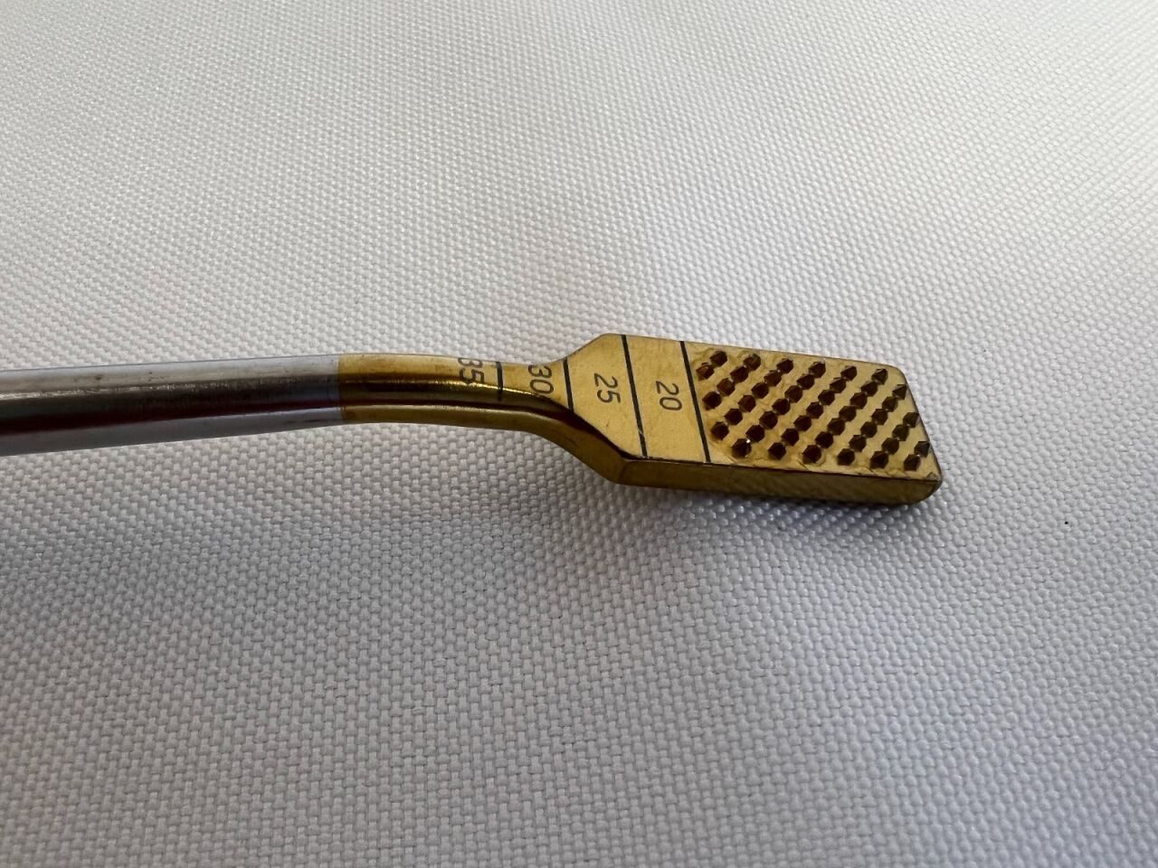 SYNTHES 2735-10-612 Chisel Gauge — photo 2