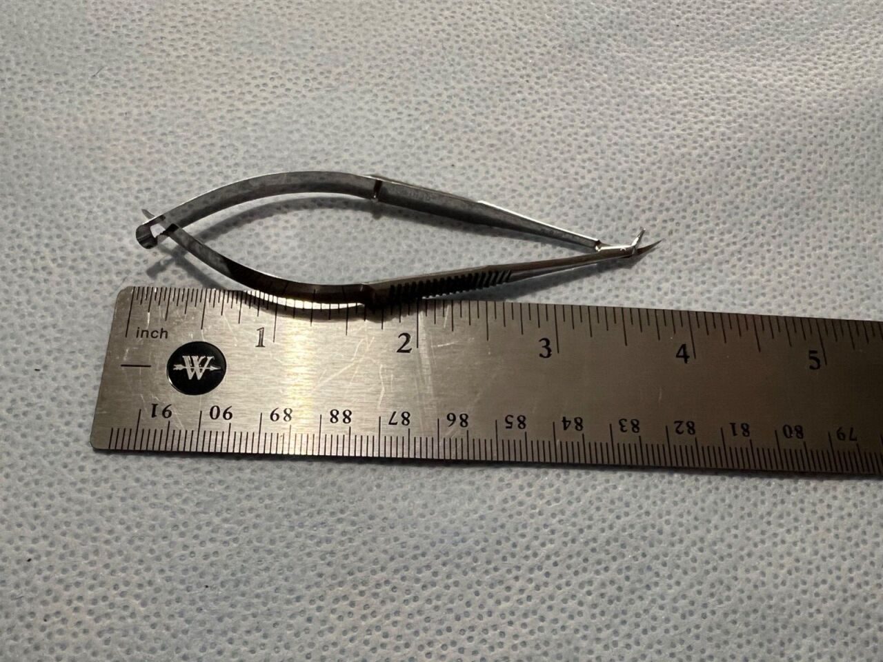 KARL STORZ E3305X Castroviejo Corneal Section Scissors — photo 4